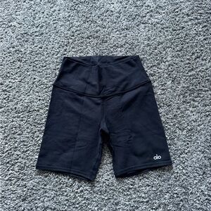 ALO Yoga Black Performance Biker Shorts with Subtle Logo